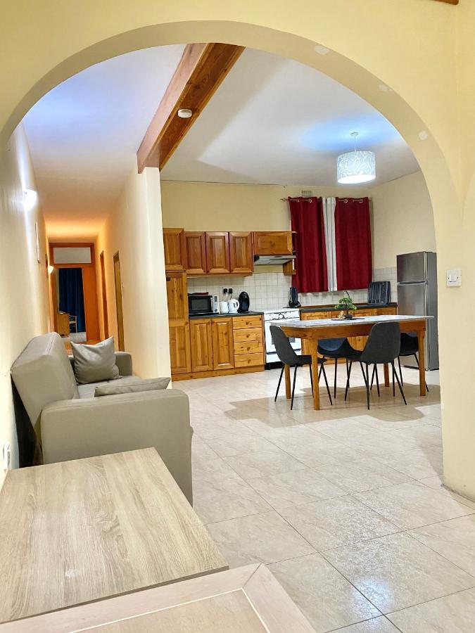 Gozo Belle Mare Apartments Marsalforn Exterior foto